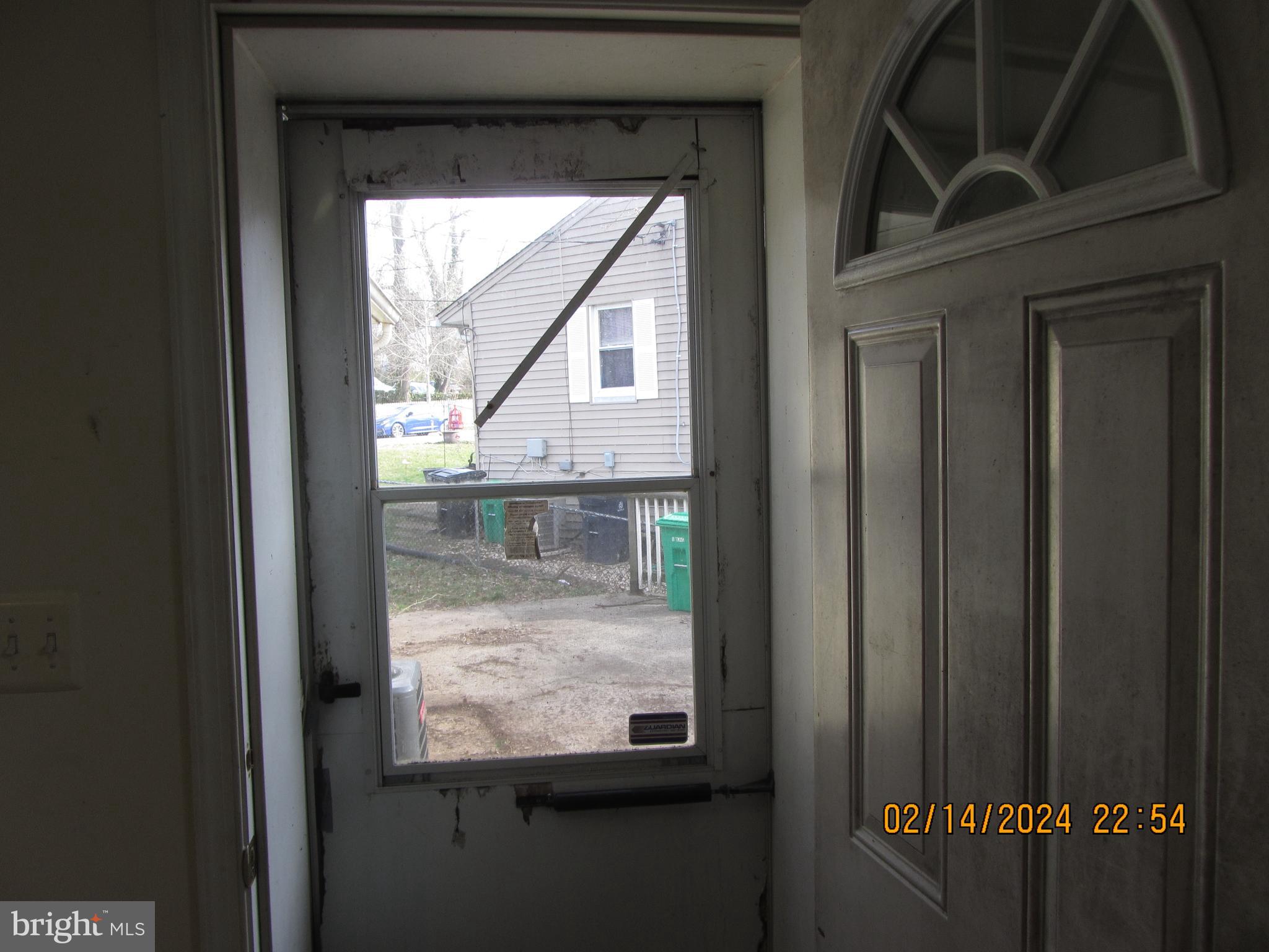7801 Greenleaf Road Hyattsville, MD 20785 - Photo 46 of 51 a view of a window