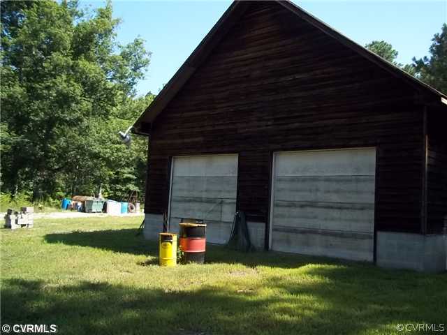 17500 Lebanon Road Spring Grove, VA 23881 - Photo 3 of 8 Exterior Front