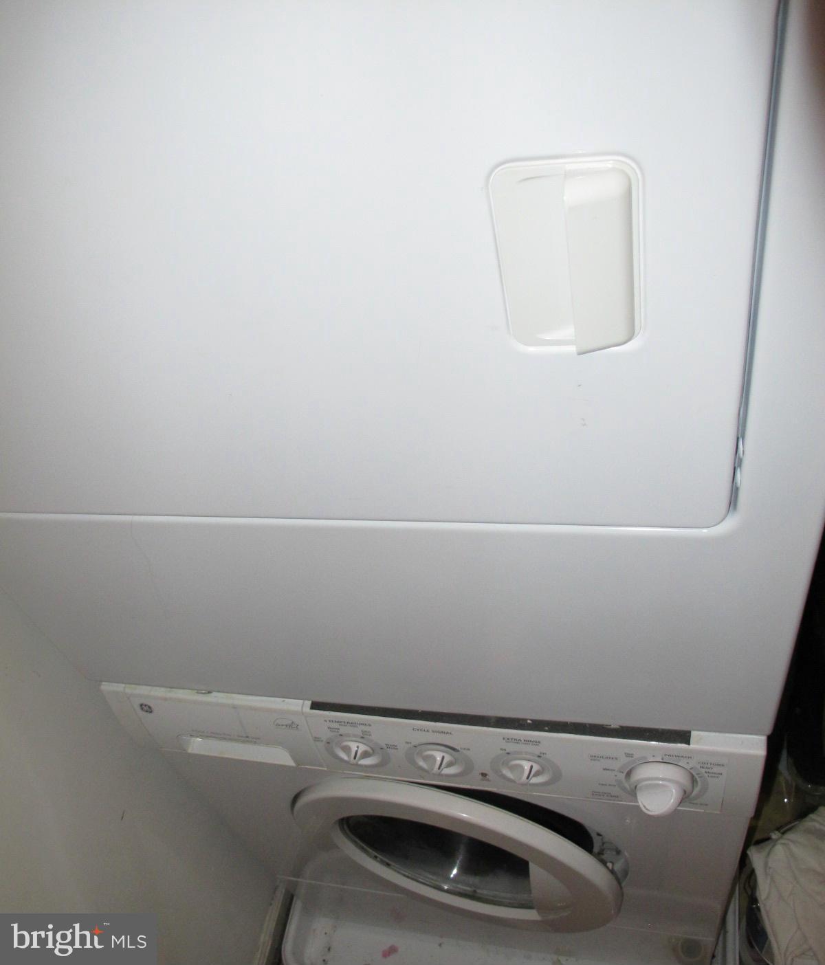 6002 Rabbit Hill Court Centreville, VA 20121 - Photo 29 of 29 a bathroom with a sink and toilet