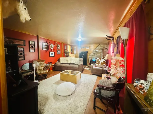 $370,000 | 550 South Worthington Avenue, Oakley, ID 83346