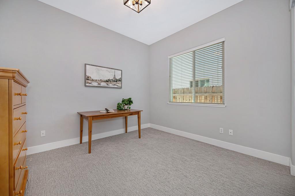 5033 Misty Ridge Drive Roseville, CA 95747 - Photo 18 of 37
