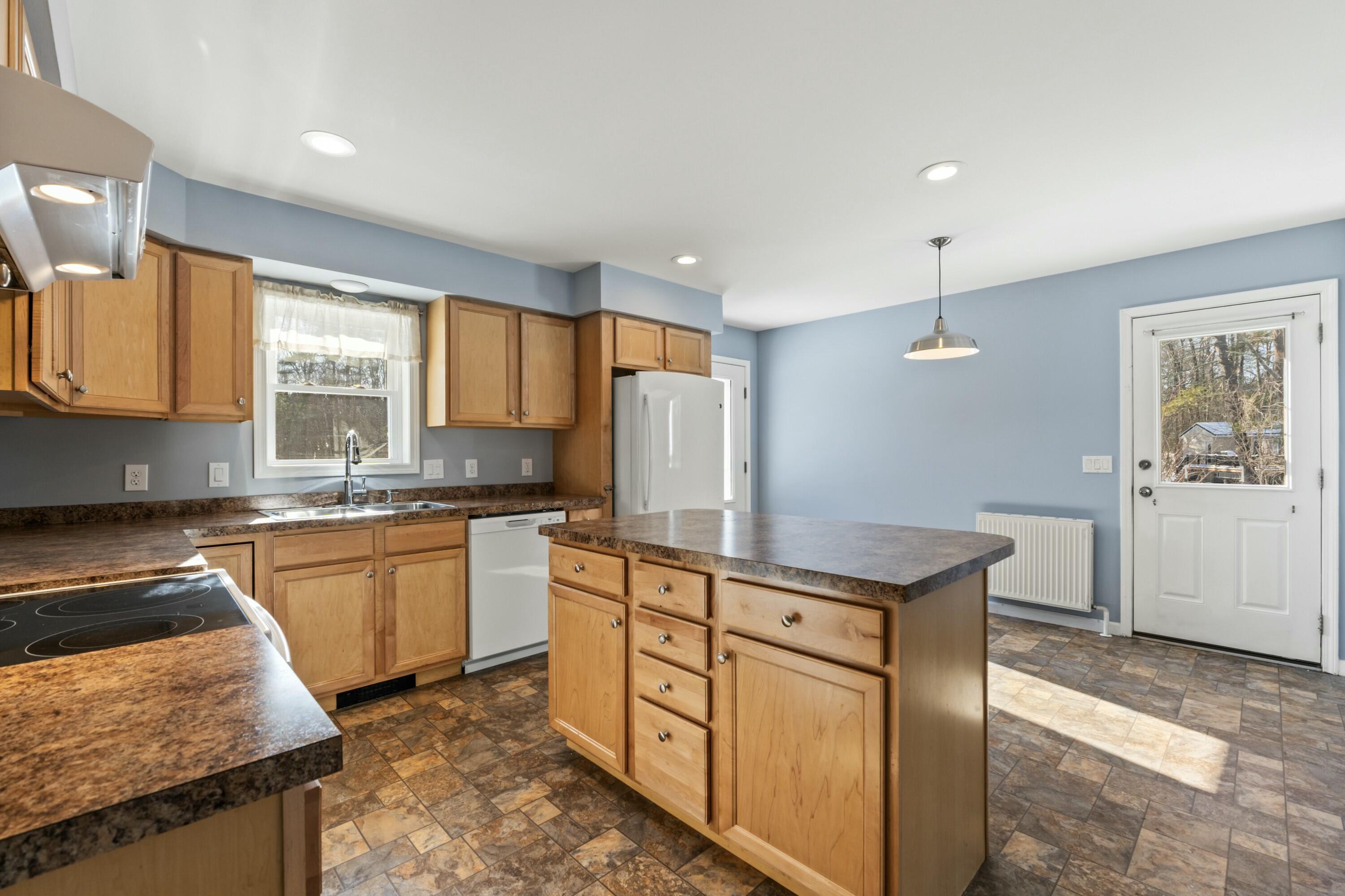 552 Emerys Bridge Road South Berwick, ME 03908 - Photo 14 of 53 tempImagesJRUcr
