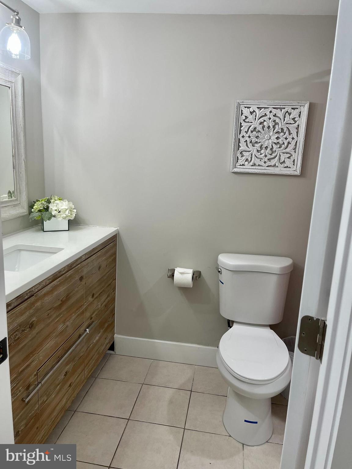 1656 Waters Edge Lane Reston, VA 20190 - Photo 50 of 83 Full bath in upstairs level (1)