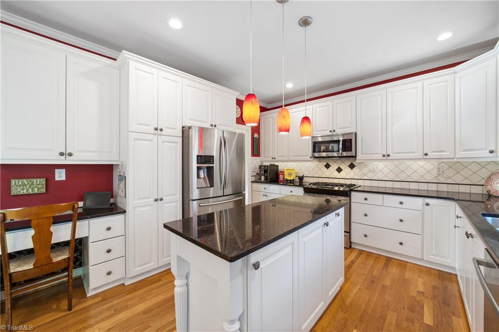 3326 Grandview Club Road Pfafftown, NC 27040 - Photo 9 of 37