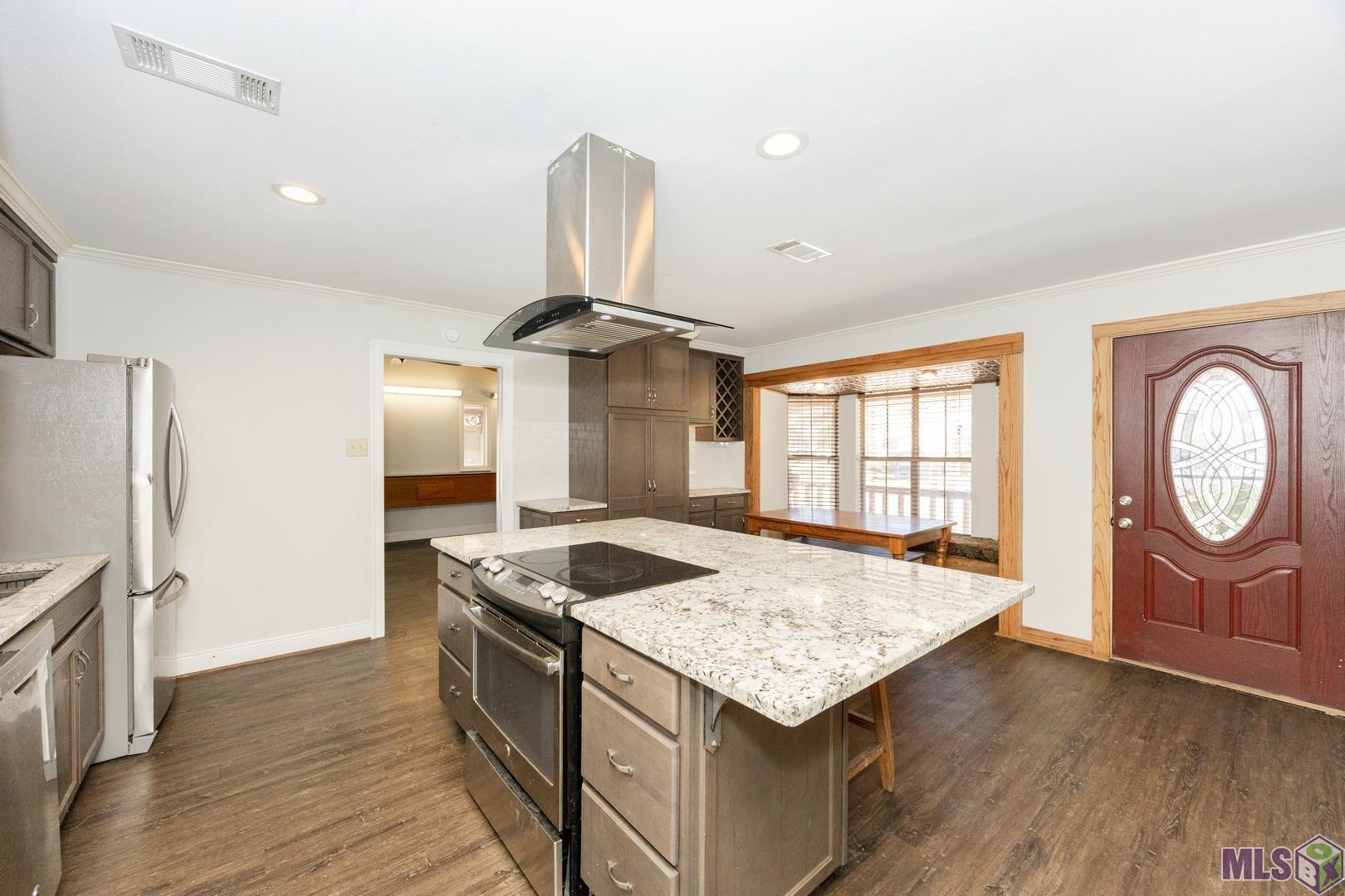 1010 Boreas Drive Baton Rouge, LA 70816 - Photo 4 of 39