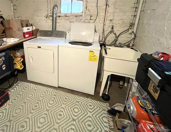 $2,300 | 2442 Gilpin Street, Denver, CO 80205