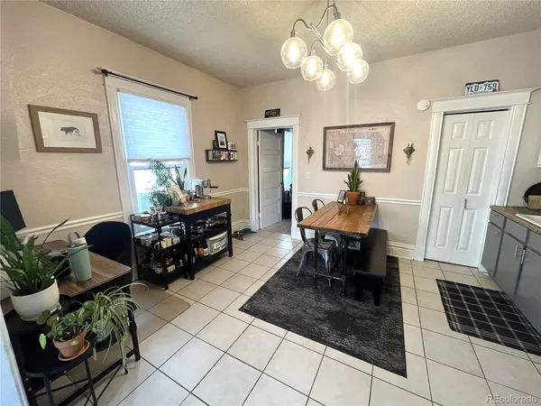 $2,300 | 2442 Gilpin Street, Denver, CO 80205