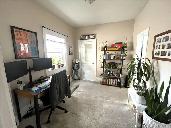 $2,300 | 2442 Gilpin Street, Denver, CO 80205