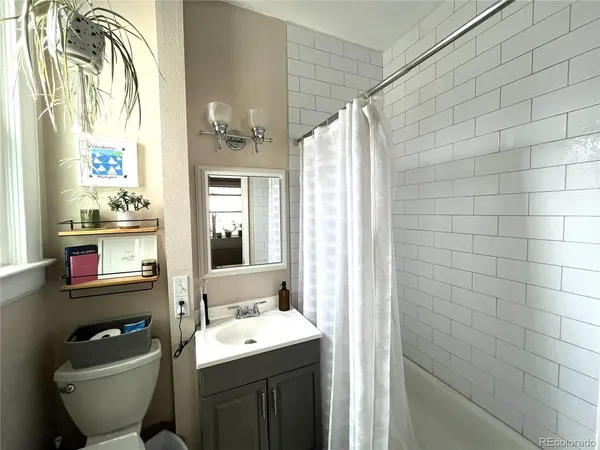 $2,300 | 2442 Gilpin Street, Denver, CO 80205