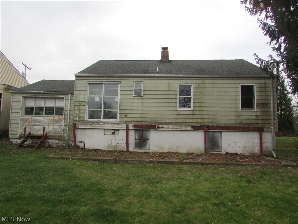 2103 South Ridge Road West Ashtabula, OH 44004 - Photo 4 of 23