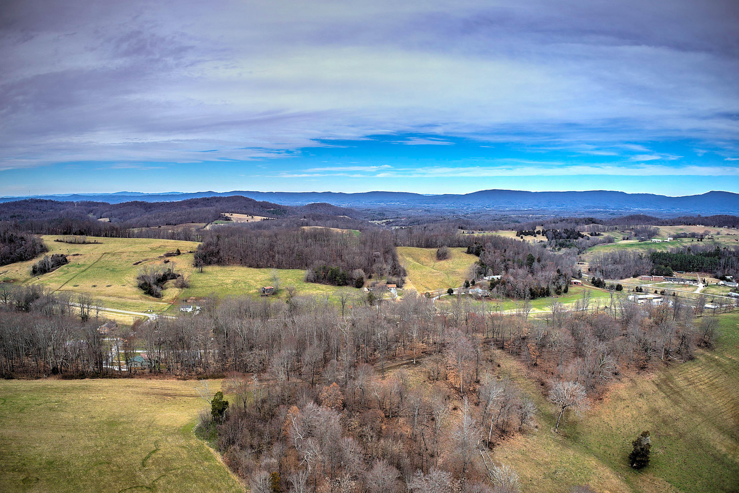 495 Joe Ball Road, Unit 2 Chuckey, TN 37641 - Photo 9 of 19 495 Joe Ball Rd-8