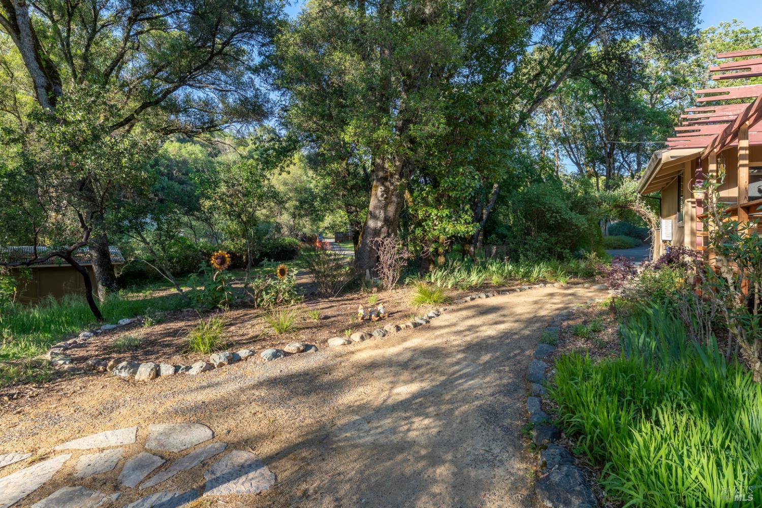 1701 Rd B Redwood Valley, CA 95470 - Photo 21 of 35