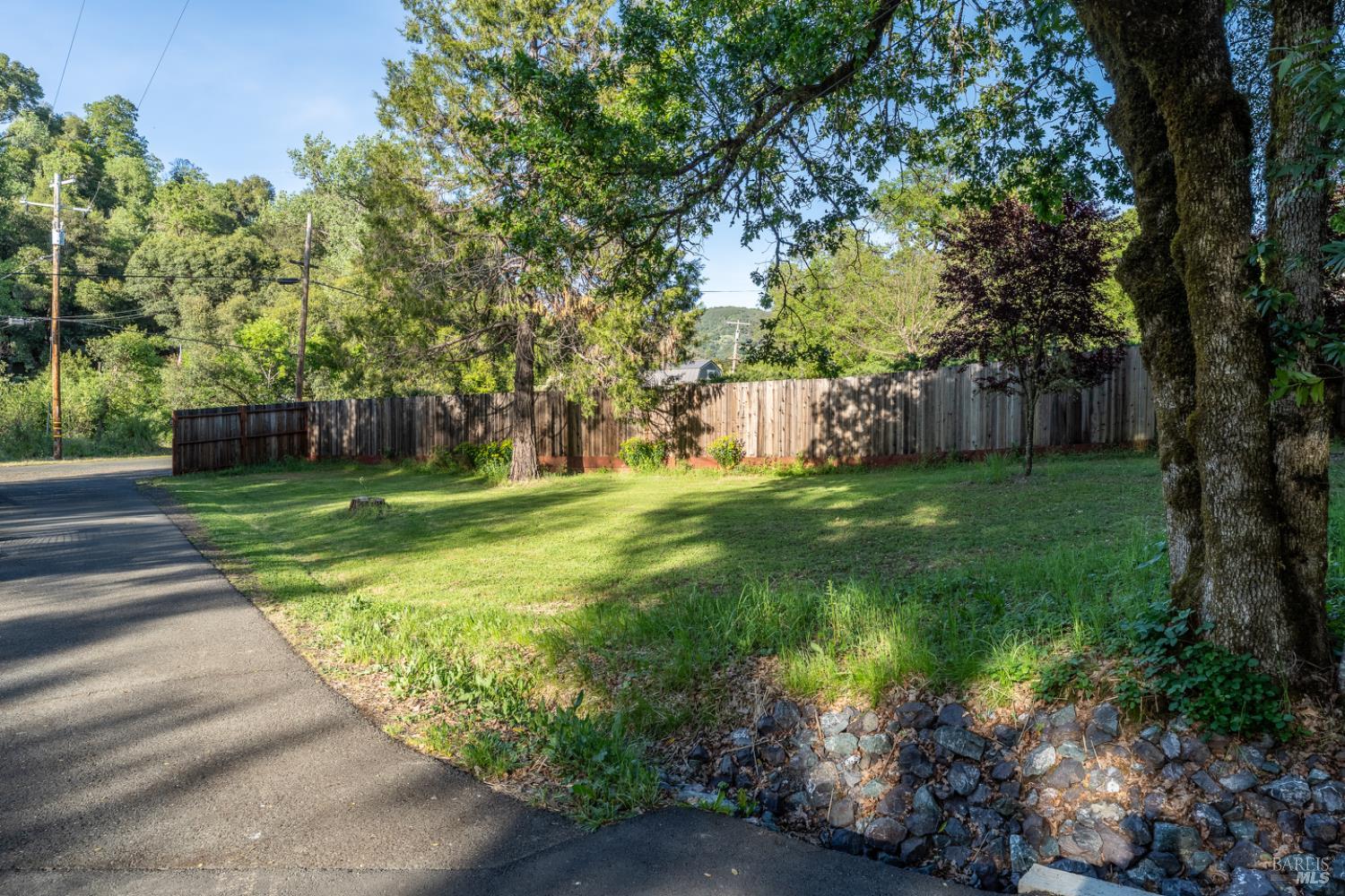 1701 Rd B Redwood Valley, CA 95470 - Photo 32 of 35