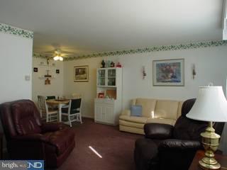 10216 East Keswick Road Philadelphia, PA 19114 - Photo 2 of 6 Gallery Image 2