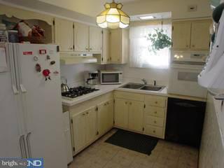 10216 East Keswick Road Philadelphia, PA 19114 - Photo 3 of 6 Gallery Image 3