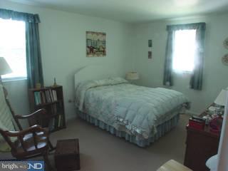 10216 East Keswick Road Philadelphia, PA 19114 - Photo 4 of 6 Gallery Image 4