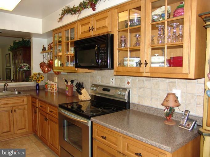 5037 Columbia Road, Unit 4 Columbia, MD 21044 - Photo 3 of 21 Kitchen
