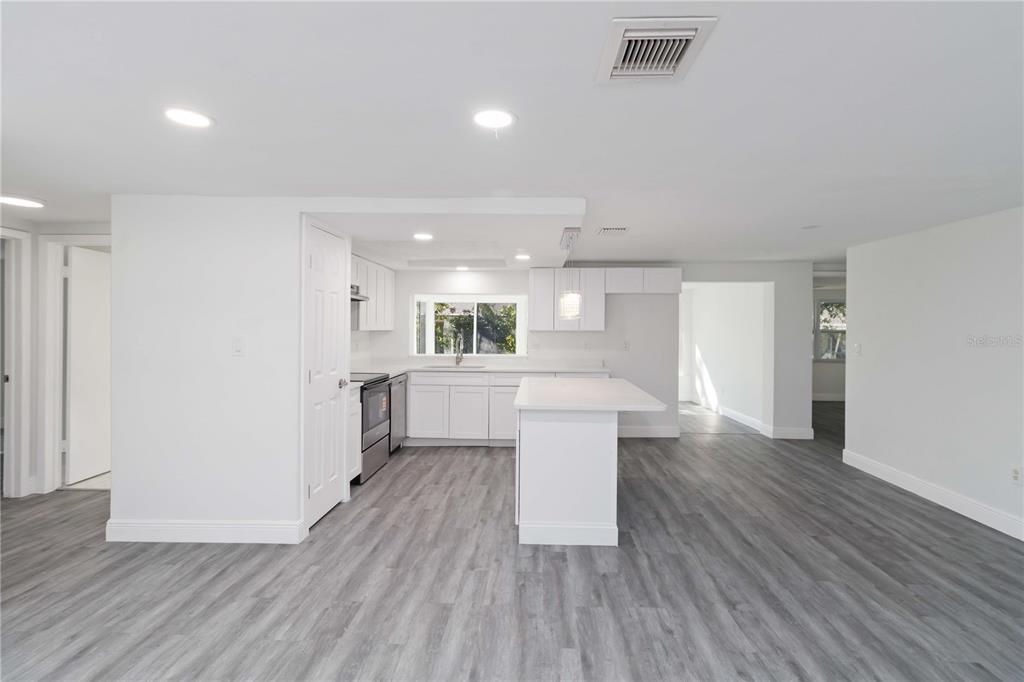 8026 Hunters Whip Row Hudson, FL 34667 - Photo 6 of 31