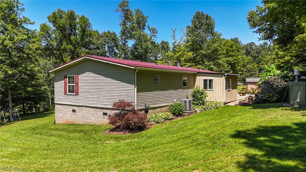 1788 Rosenbush Road Newport, OH 45768 - Photo 5 of 43
