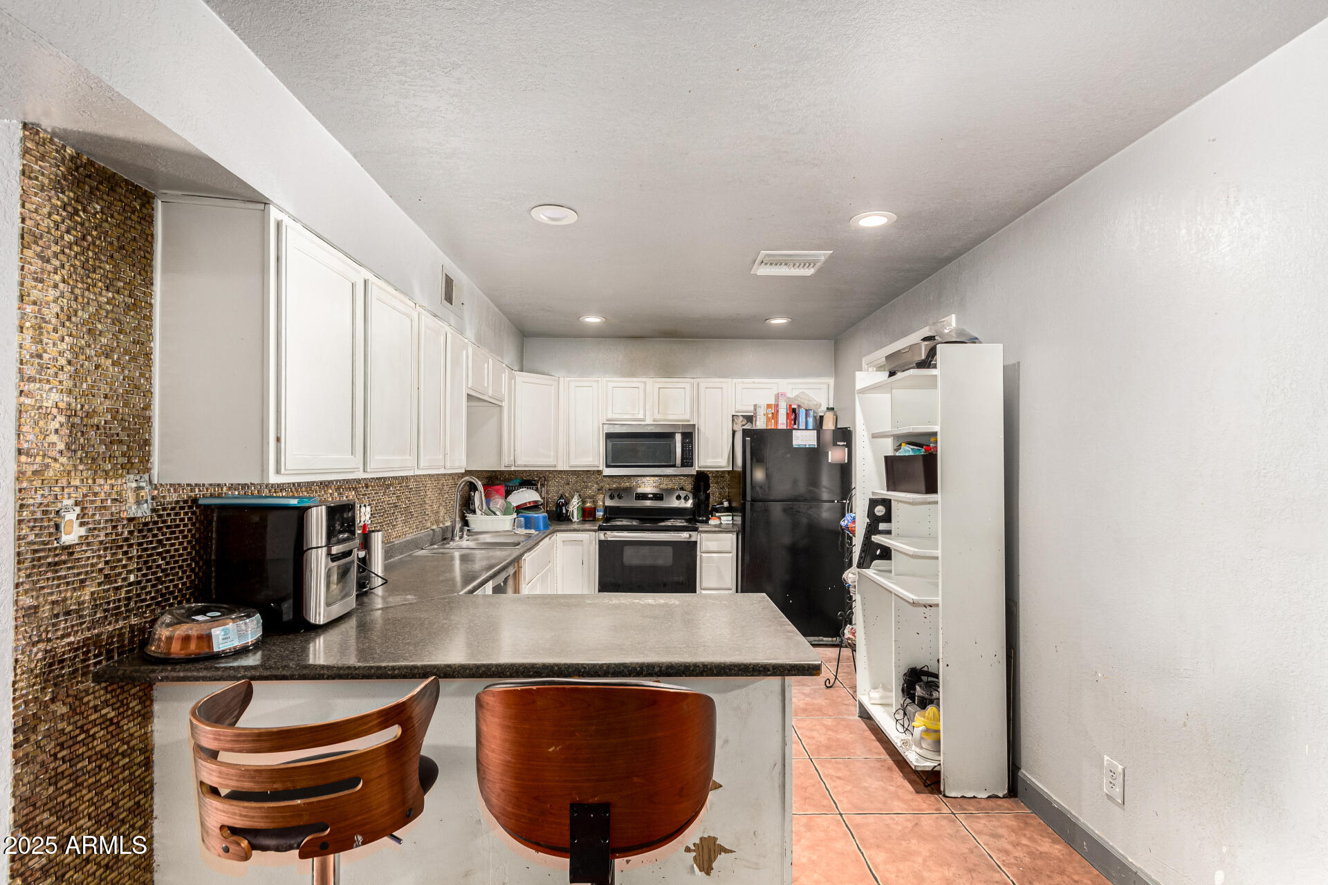 6335 West Osborn Road Phoenix, AZ 85033 - Photo 5 of 29 12-Osborn