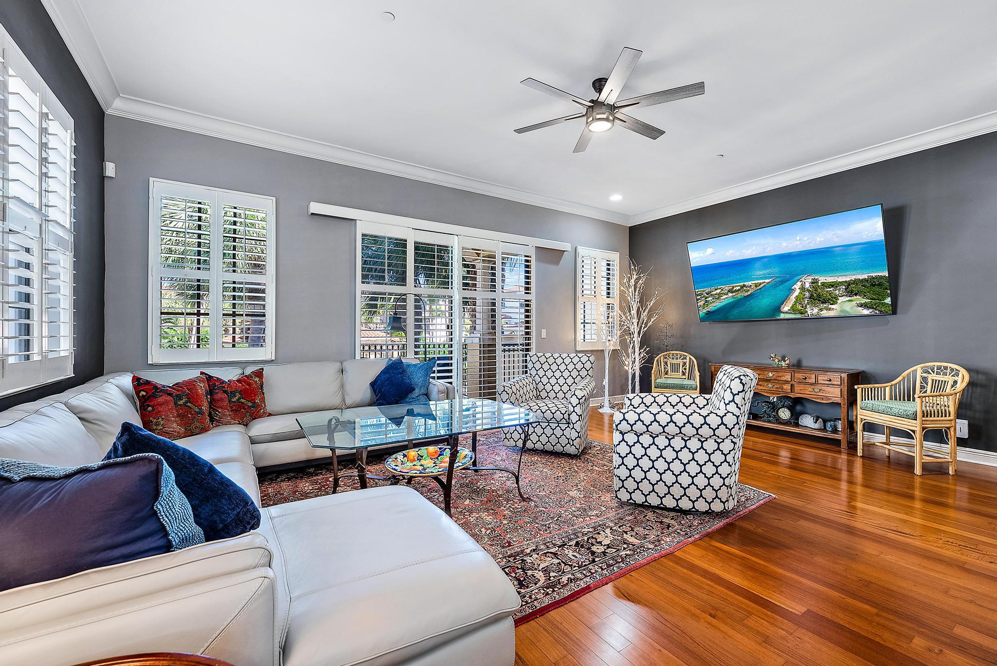 501 Del Sol Circle Tequesta, FL 33469 - Photo 10 of 32 Living Room