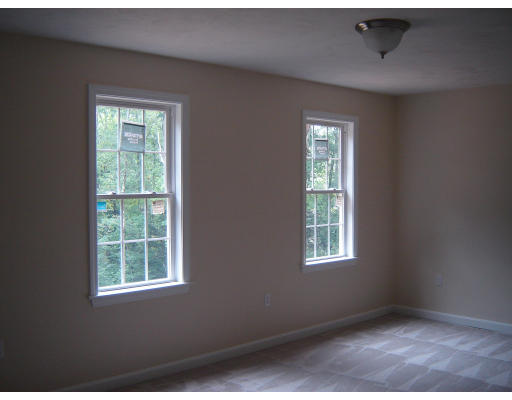 291 Sturbridge Road Brimfield, MA 01010 - Photo 4 of 12 Gallery Image 4