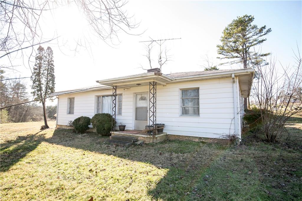 1290 Hopewell Church Road Hiddenite, NC 28636 - Photo 2 of 5 Gallery Image 2
