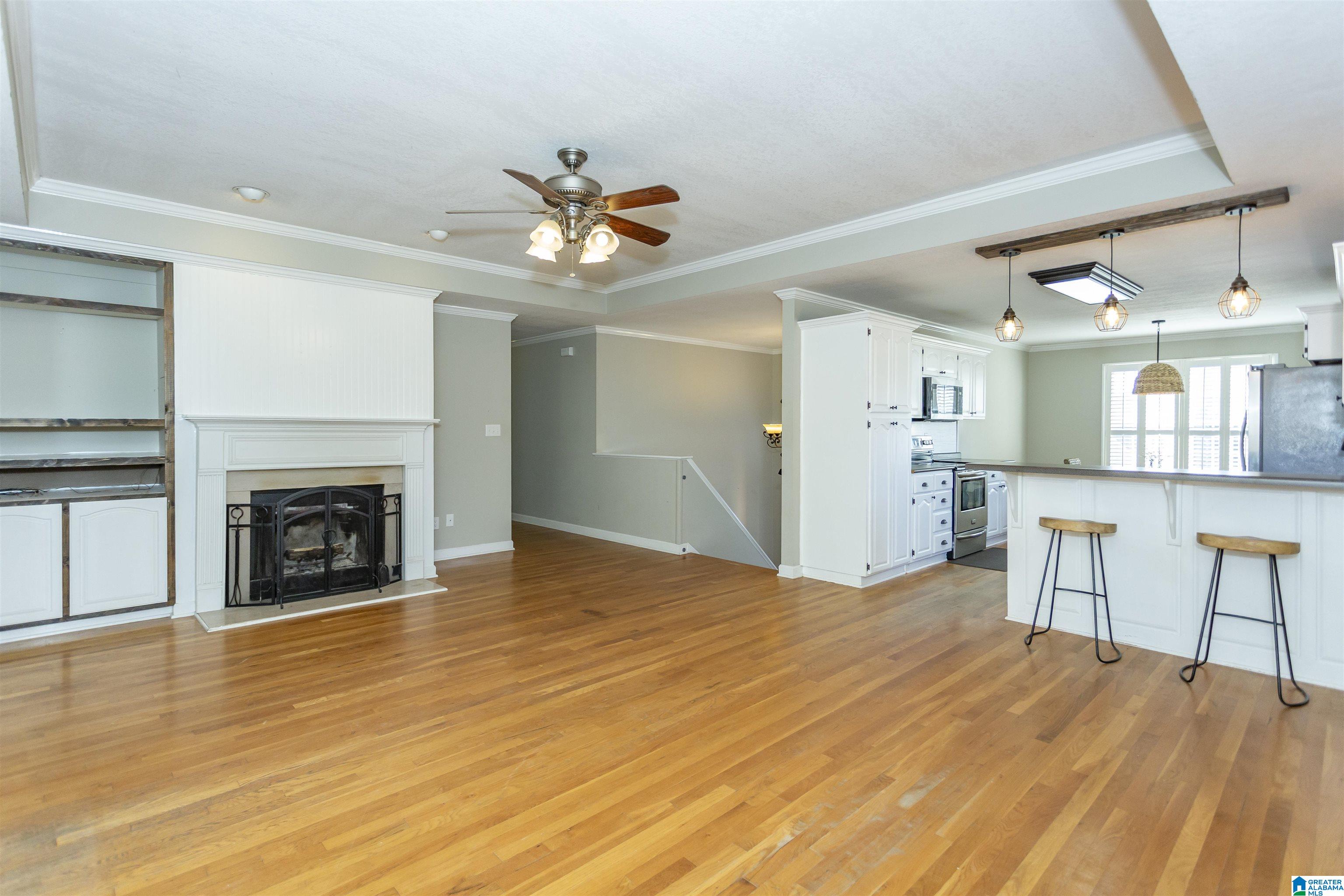 906 Ridgeway Drive Oneonta, AL 35121 - Photo 3 of 41