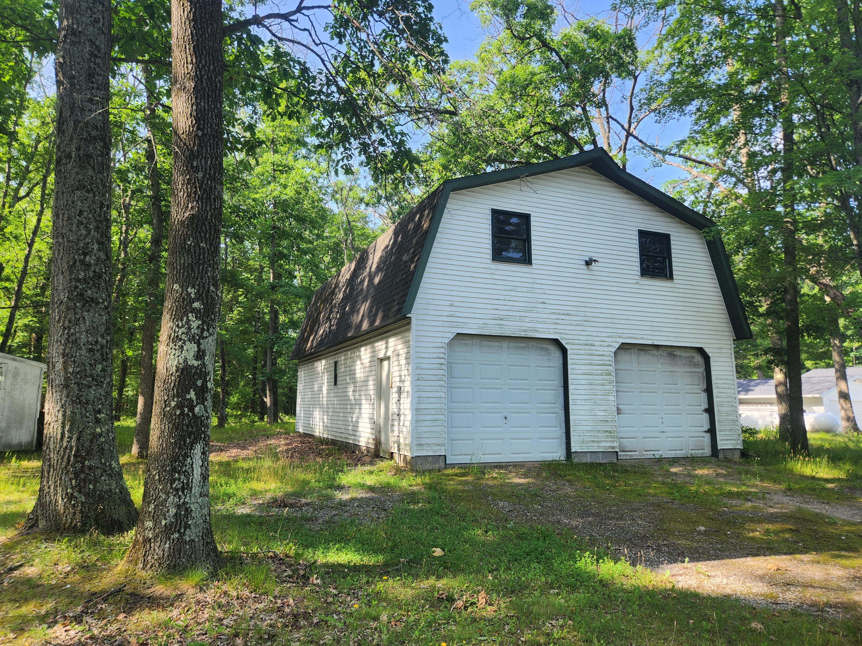 2318 West 14 Mile Road Bitely, MI 49309 - Photo 3 of 13 20260701_095734