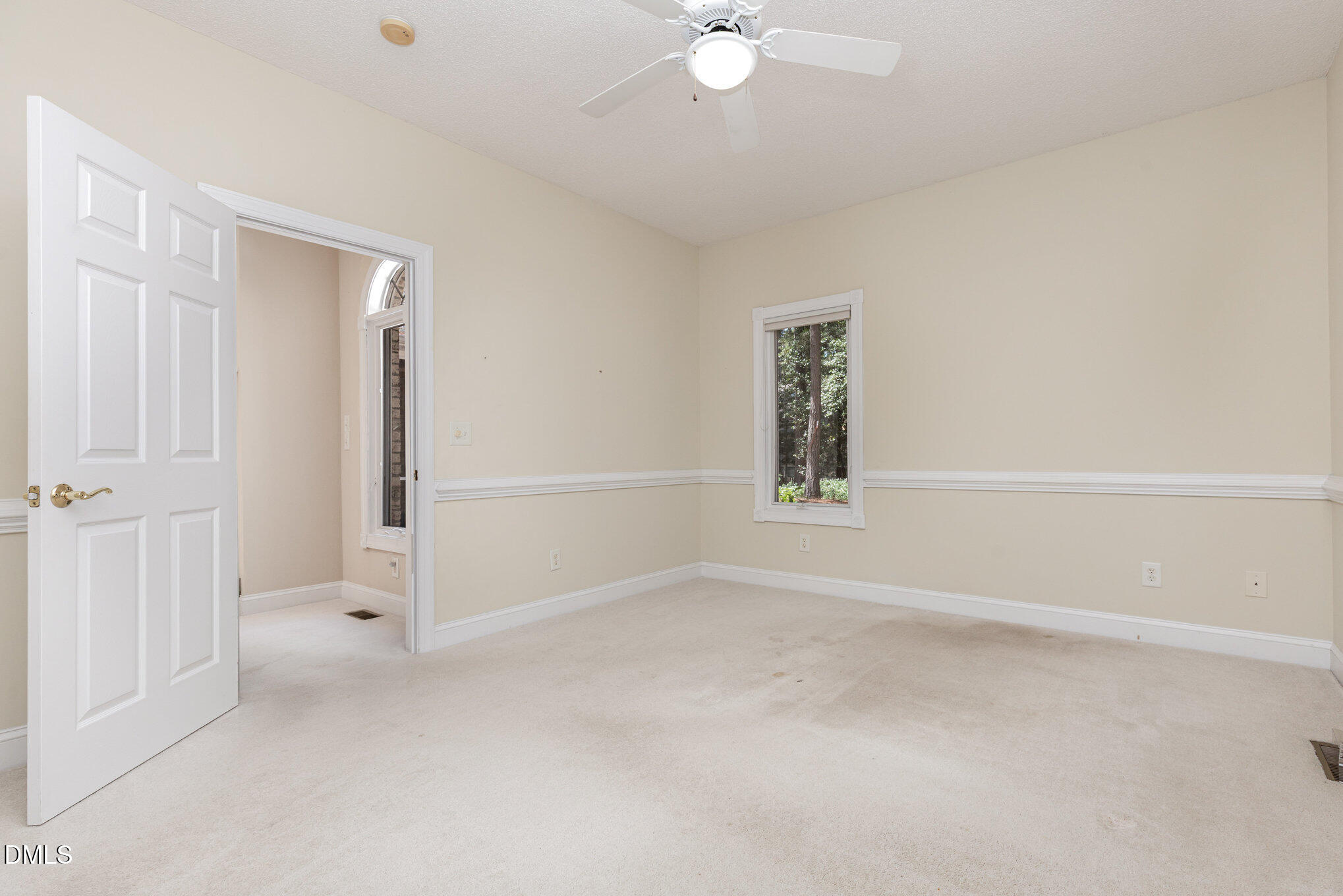 5 Pinyon Lane Pinehurst, NC 28374 - Photo 24 of 37 an empty room with windows and closet