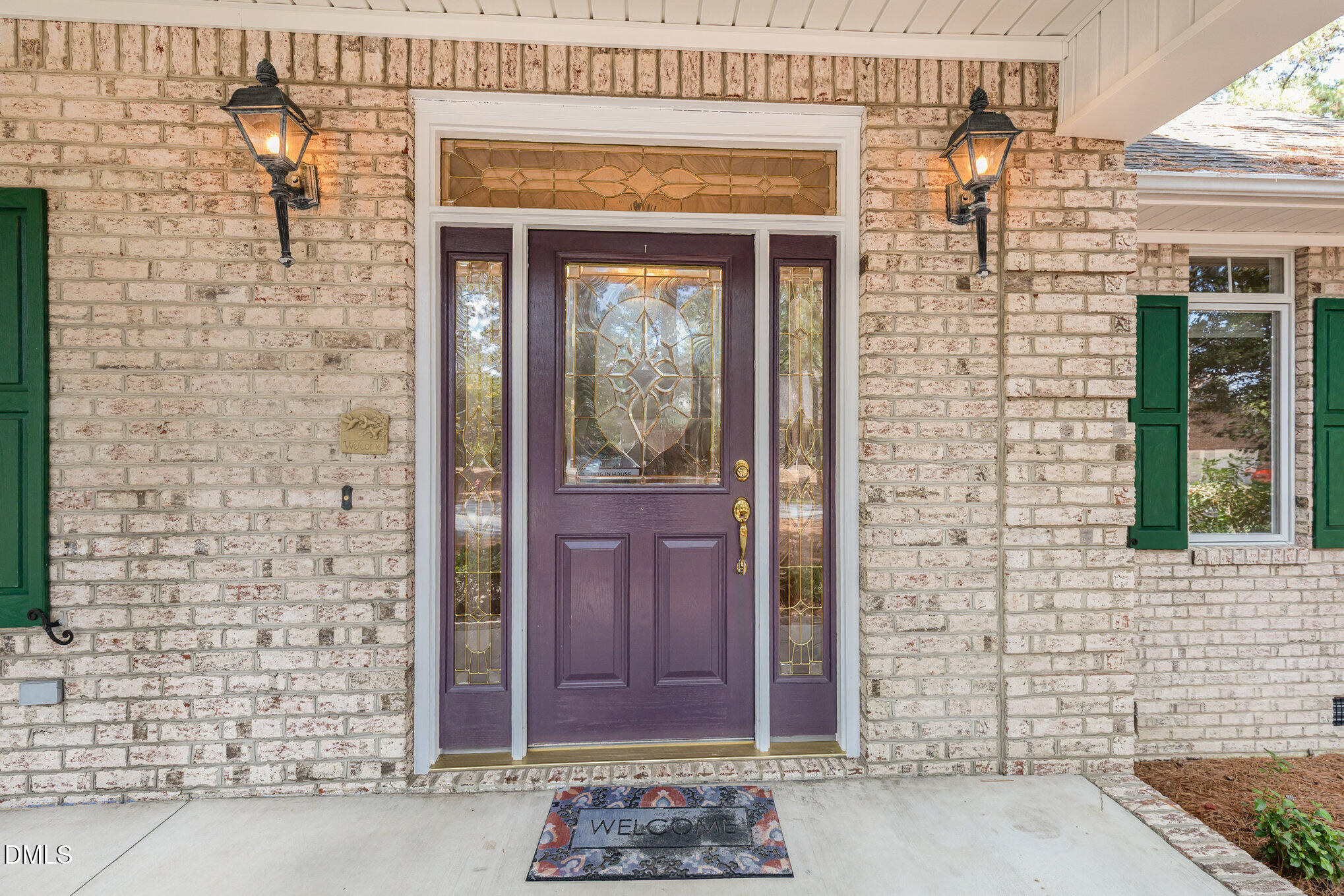 5 Pinyon Lane Pinehurst, NC 28374 - Photo 10 of 37 a front view of a house