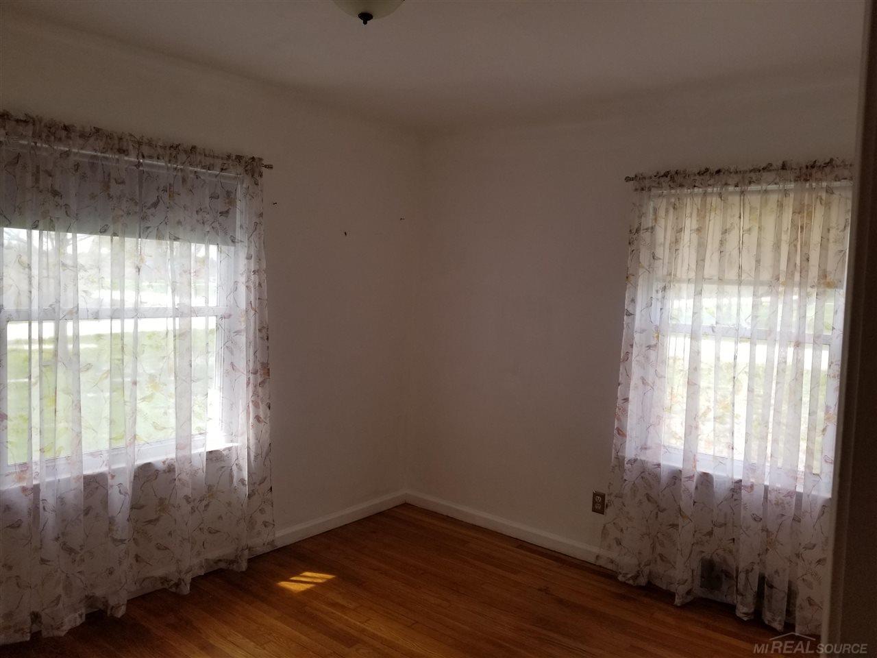 5484 Springborn Road East China, MI 48054 - Photo 22 of 41 Bedroom