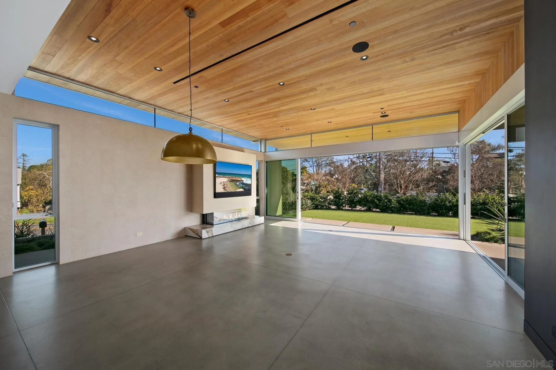 664 Cornish Drive Encinitas, CA 92024 - Photo 30 of 49 a view of a room with gym equipment