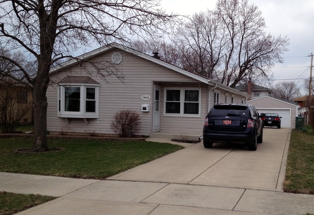 10519 Princess Avenue Chicago Ridge, IL 60415 - Photo 2 of 24