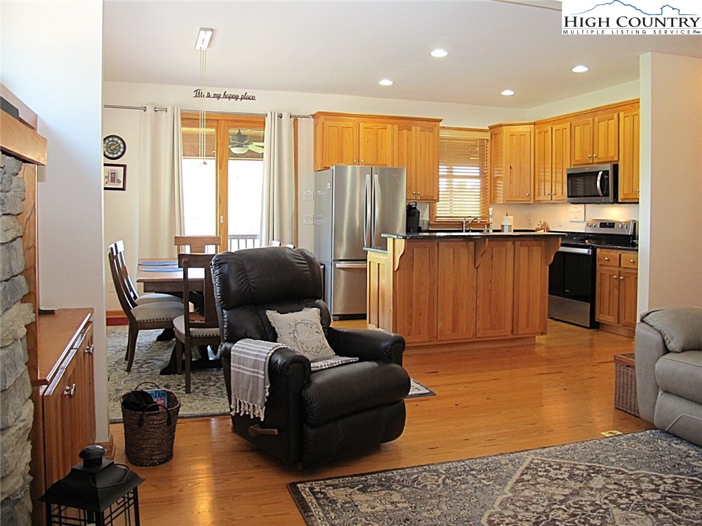 197 Greenview Drive Jefferson, NC 28640 - Photo 12 of 38