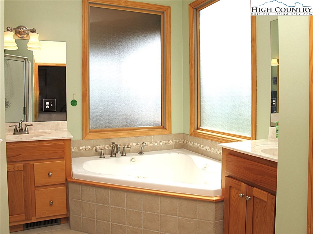 197 Greenview Drive Jefferson, NC 28640 - Photo 23 of 38