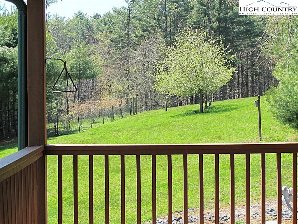 197 Greenview Drive Jefferson, NC 28640 - Photo 29 of 38