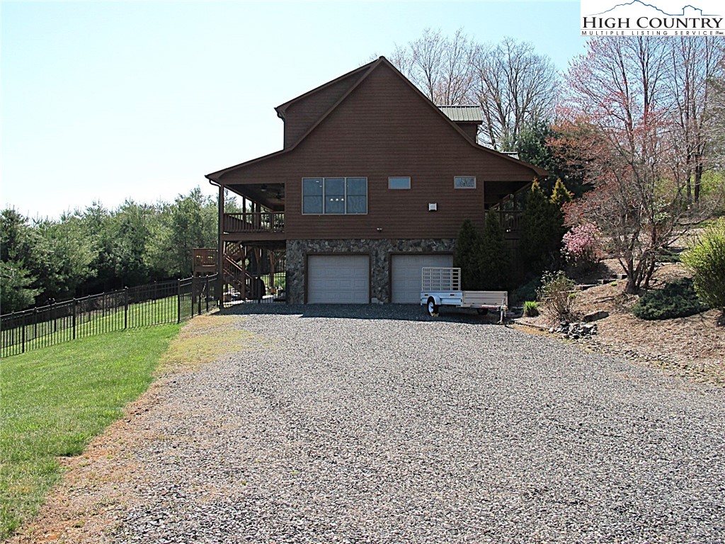 197 Greenview Drive Jefferson, NC 28640 - Photo 33 of 38