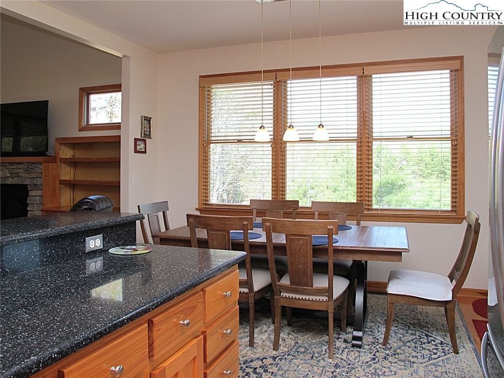 197 Greenview Drive Jefferson, NC 28640 - Photo 8 of 38