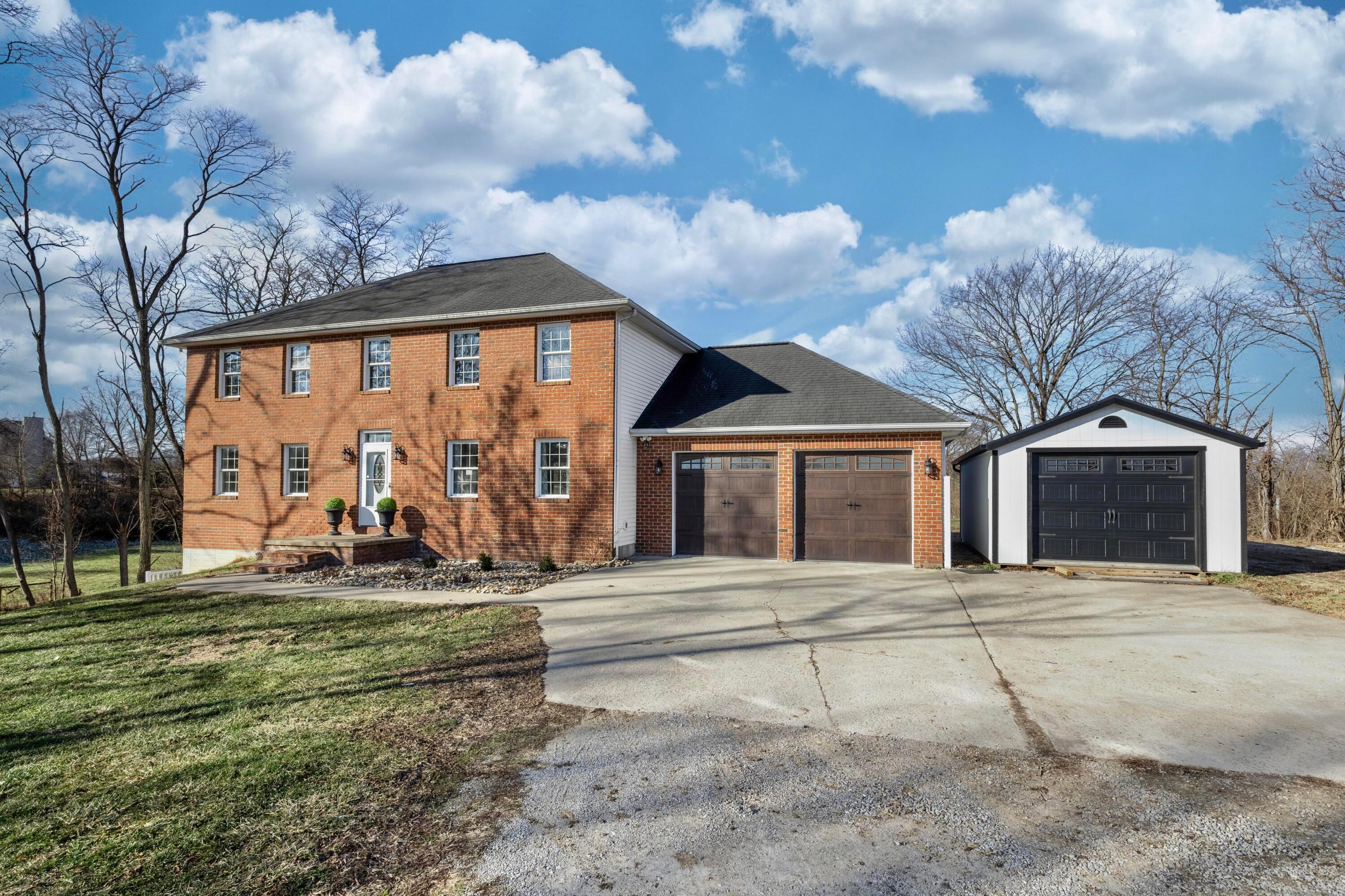 2991 Fairfield Union Road Northeast Lancaster, OH 43130 - Photo 3 of 14 1R6A1443-HDR