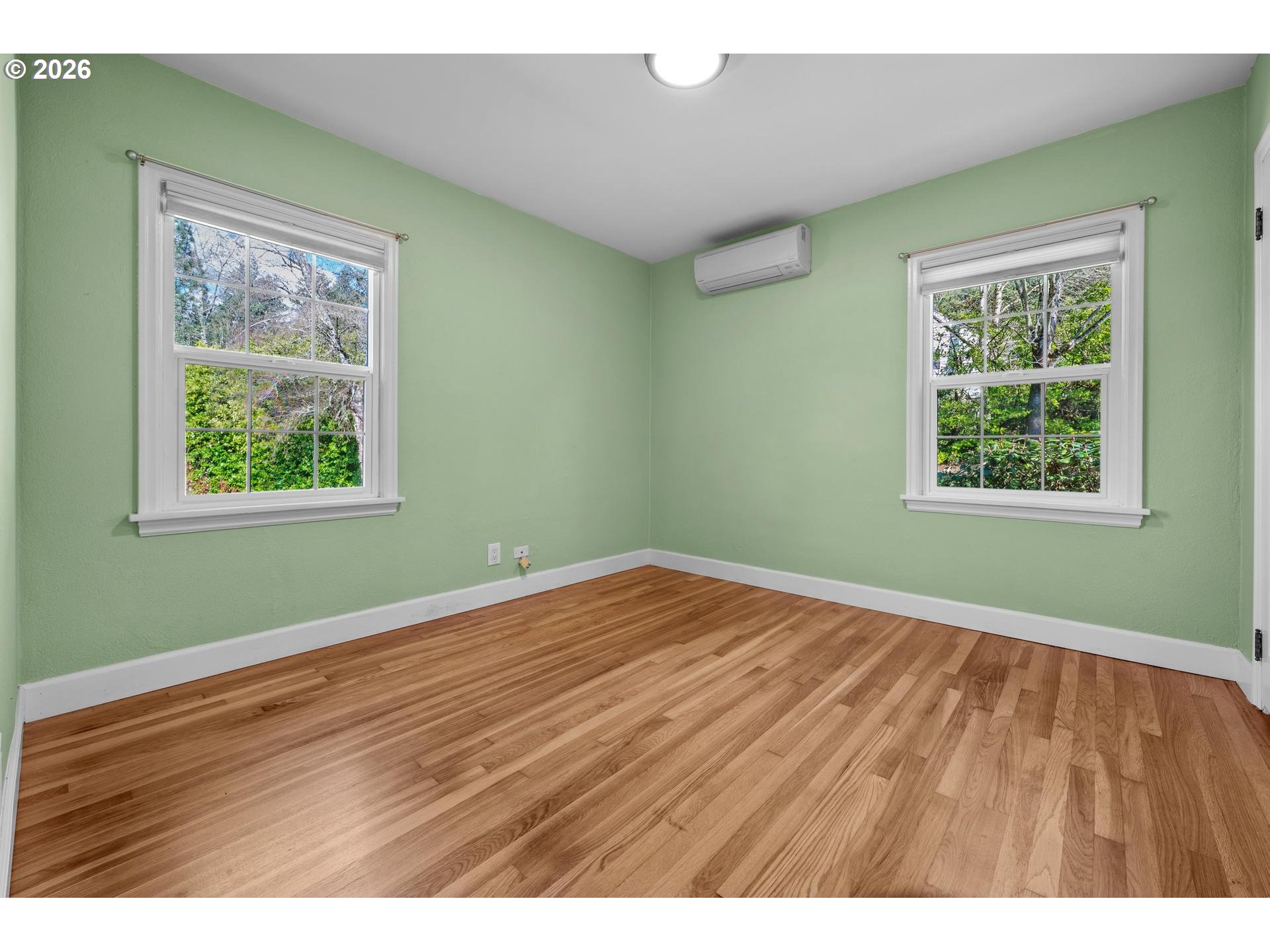 1815 Southwest Sunset Boulevard Portland, OR 97239 - Photo 14 of 36