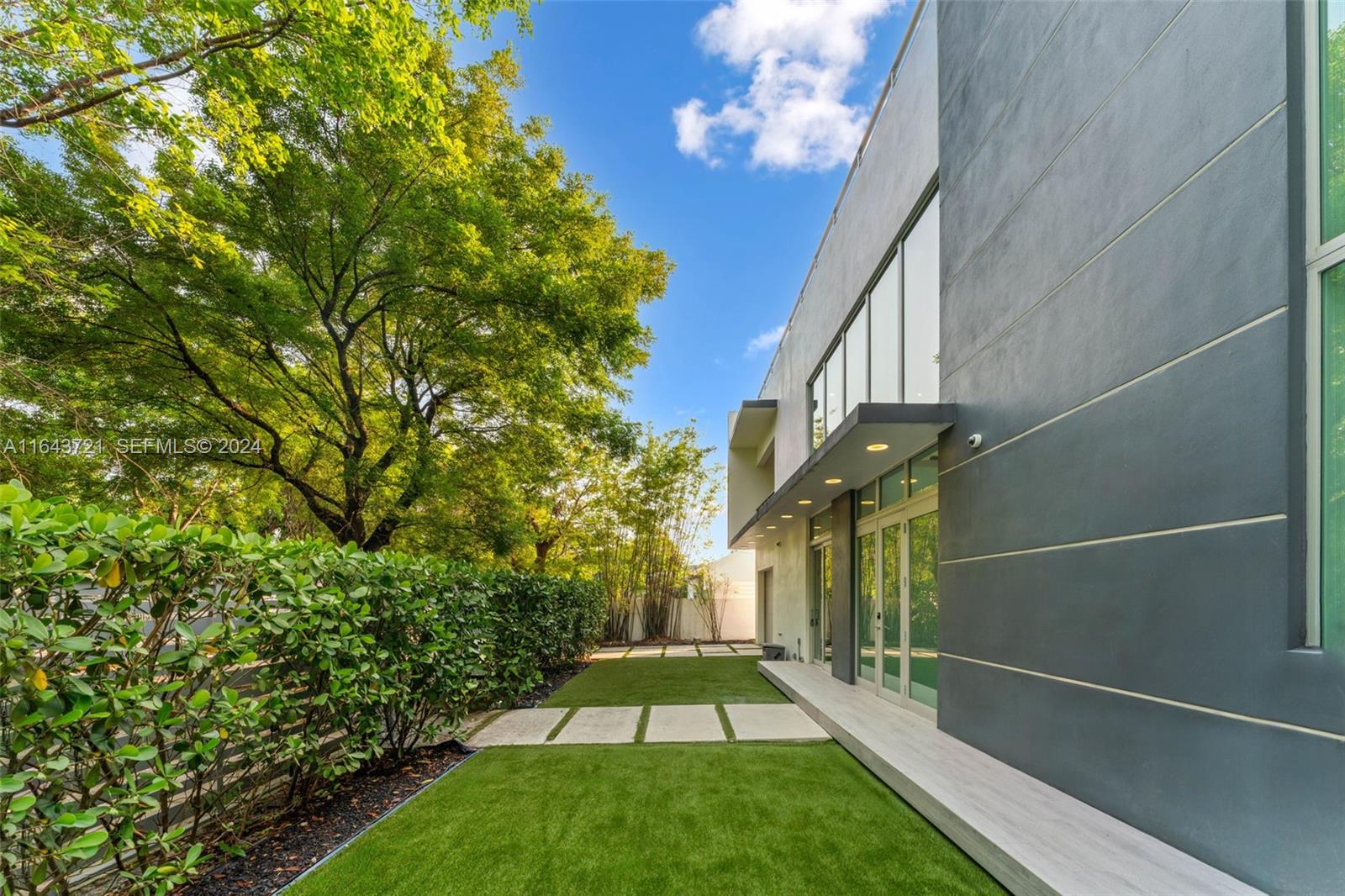1510 Southwest 4th Avenue Miami, FL 33129 - Photo 3 of 46 a view of yard with an outdoor space