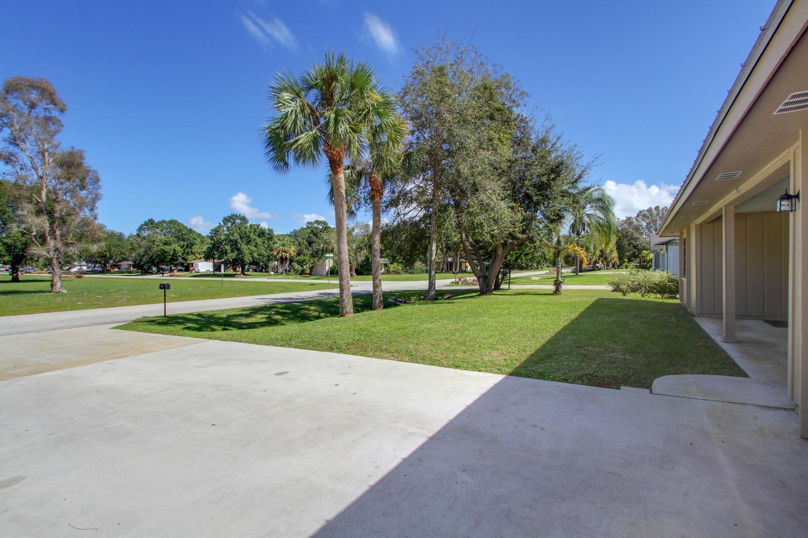 7807 Pensacola Road Fort Pierce, FL 34951 - Photo 4 of 25 Front Sideview
