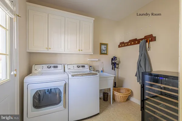 $630,000 | 602 Cedar Pointe Drive, Weems, VA 22576