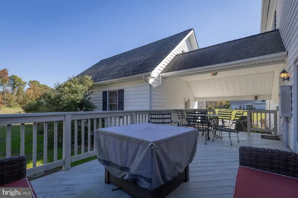 $630,000 | 602 Cedar Pointe Drive, Weems, VA 22576