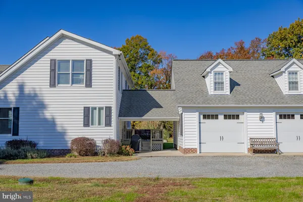 $630,000 | 602 Cedar Pointe Drive, Weems, VA 22576