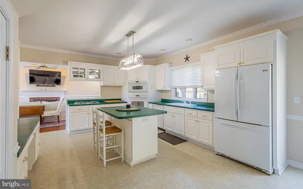 $630,000 | 602 Cedar Pointe Drive, Weems, VA 22576