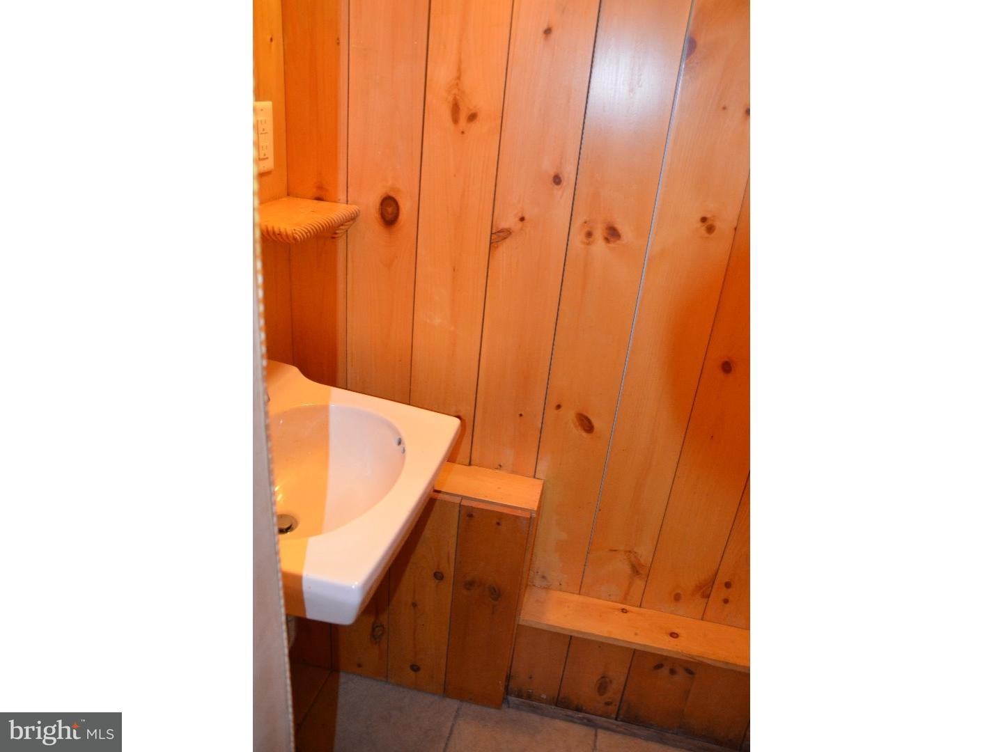 2845 Angus Road Philadelphia, PA 19114 - Photo 23 of 24 Gallery Image 23