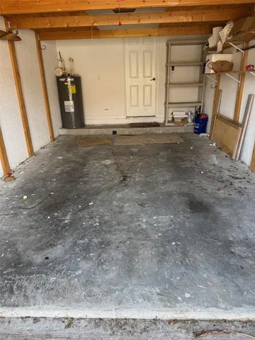 a view of a garage