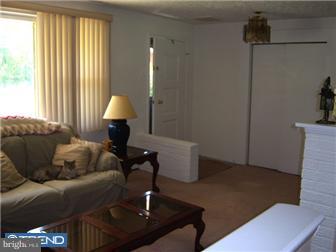 67 Skeet Road Medford, NJ 08055 - Photo 8 of 12 Living Room